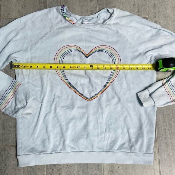 Lauren Moshi Embroidered Heart Crew Neck Sweatshirt Light Blue Size Medium - Picture 5 of 8